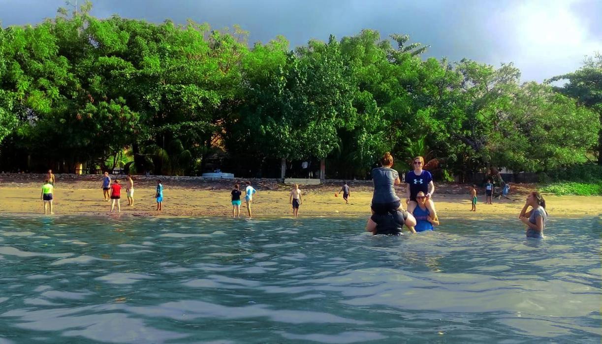 Fx72 Beach Resort Maumere Eksteriør billede