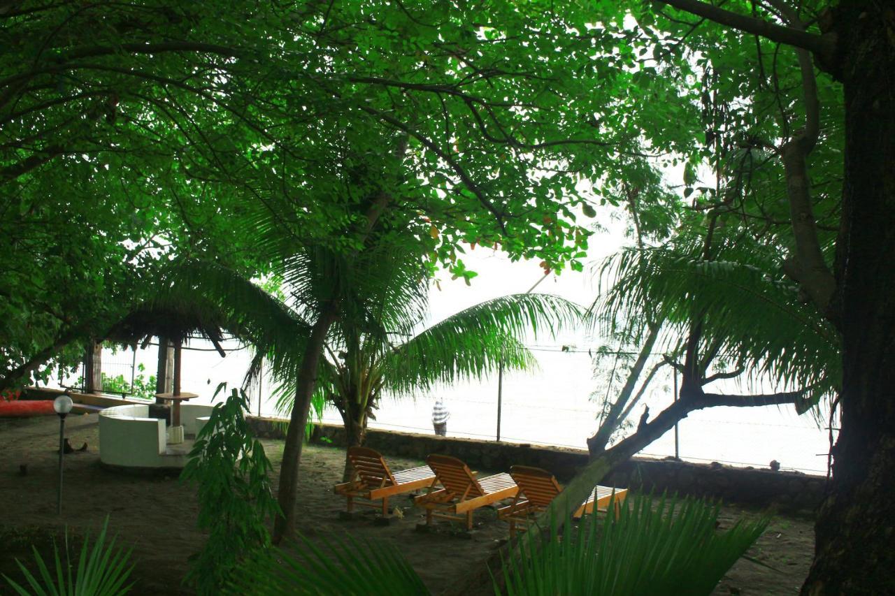 Fx72 Beach Resort Maumere Eksteriør billede