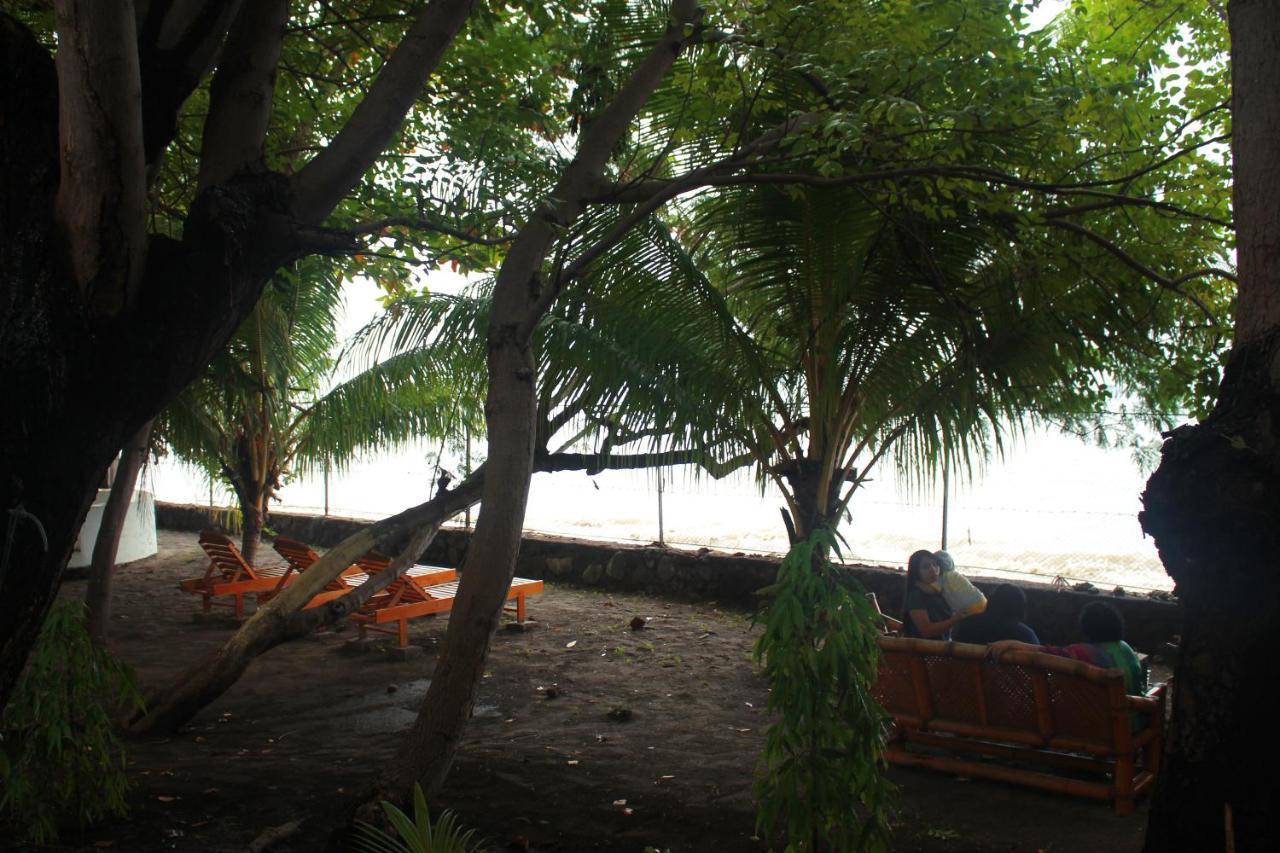 Fx72 Beach Resort Maumere Eksteriør billede