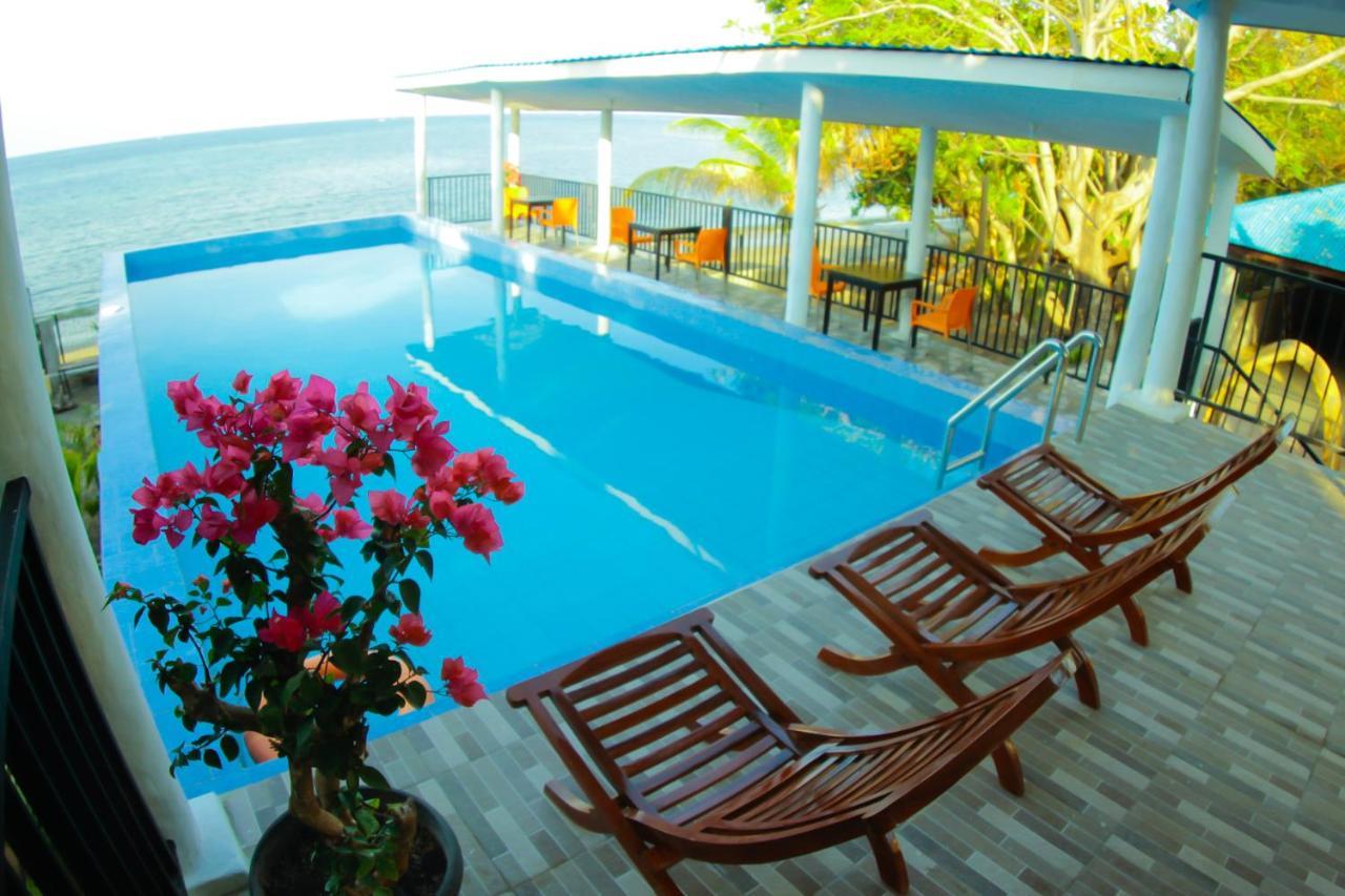 Fx72 Beach Resort Maumere Eksteriør billede