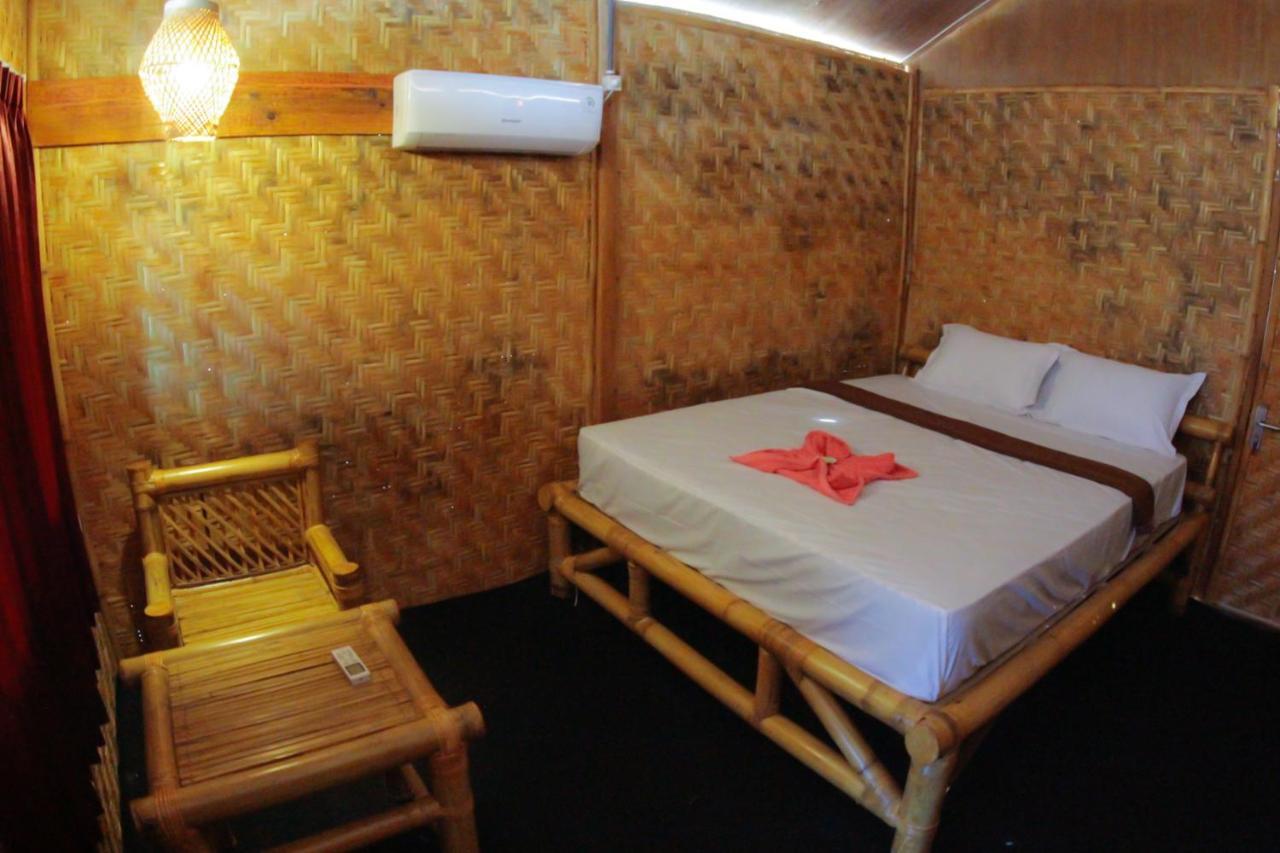 Fx72 Beach Resort Maumere Eksteriør billede