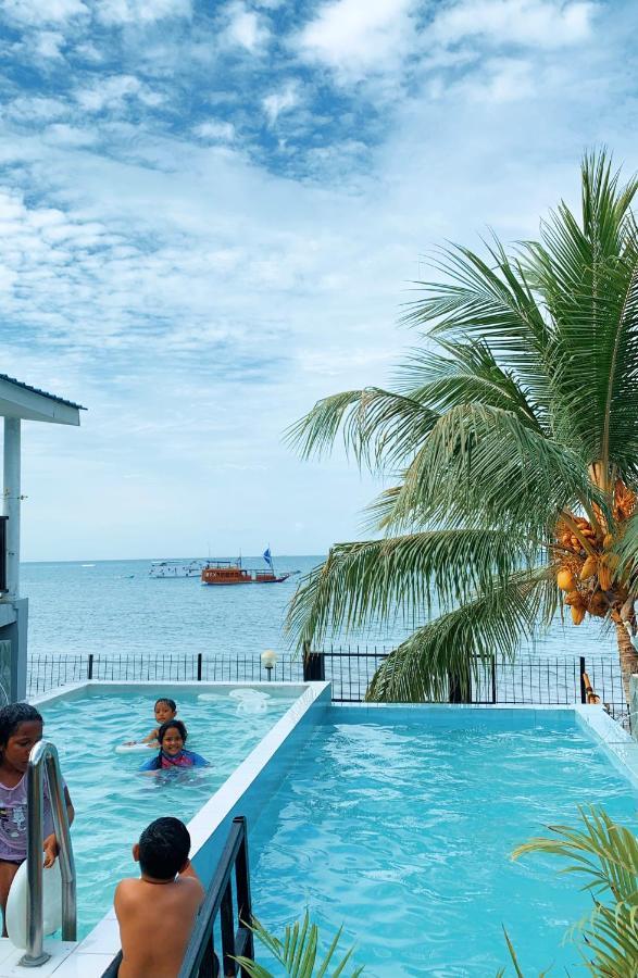 Fx72 Beach Resort Maumere Eksteriør billede